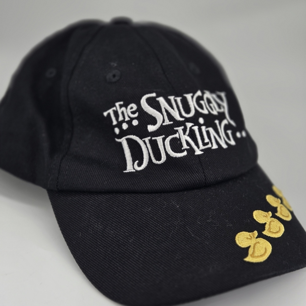 TANGLED 'THE SNUGGLY DUCKLING' PUB black hat with embroidered detail